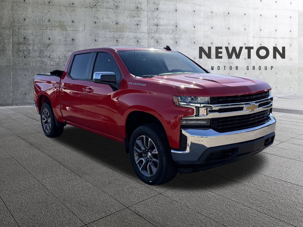 Used 2022 Chevrolet Silverado 1500 LT AWD/4WD image 1