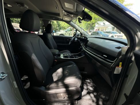 New 2026 Kia Carnival SX Prestige FWD image 34