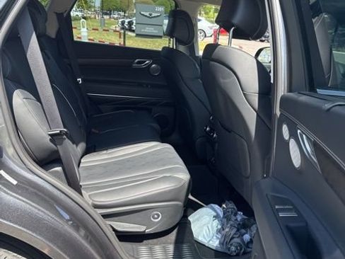 Used 2023 Genesis GV80 2.5T w/ Prestige Package image 6