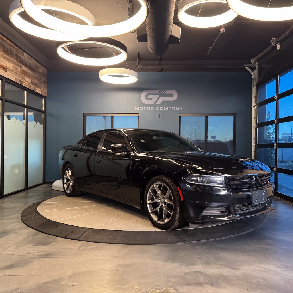 Used 2023 Dodge Charger SXT w/ Blacktop Package RWD image 1