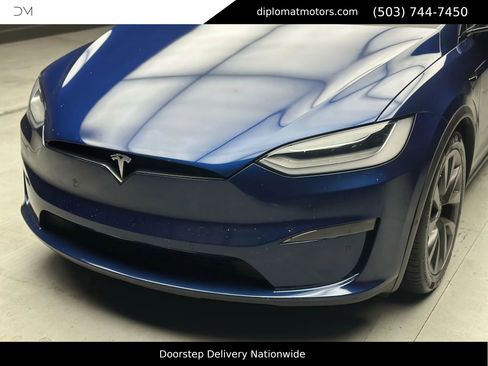 Used 2022 Tesla Model X image 13