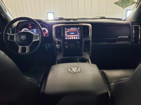 Used 2017 RAM 1500 Laramie AWD/4WD image 10