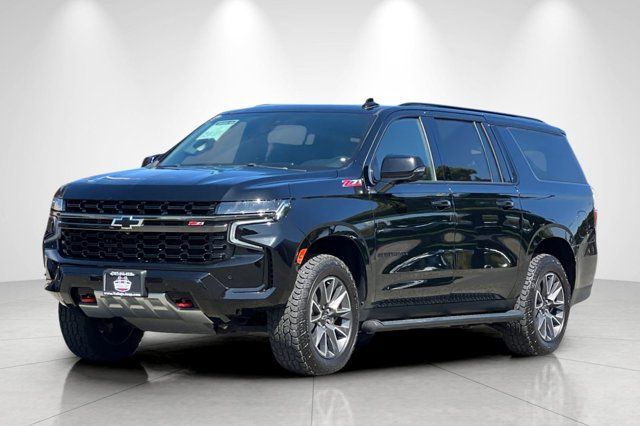 Used 2021 Chevrolet Suburban Z71 w/ Z71 Signature Package AWD/4WD image 8