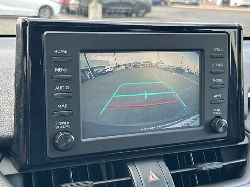 Certified 2019 Toyota RAV4 XLE w/ Convenience Package AWD/4WD image 19