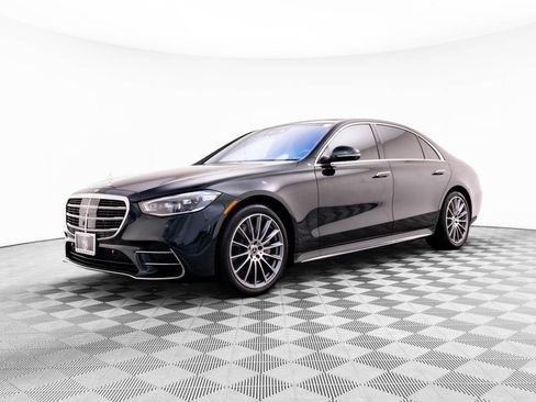 Used 2025 Mercedes-Benz S 580 4MATIC Sedan image 1
