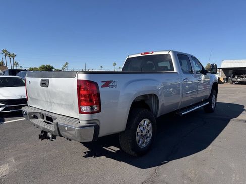 Used 2014 GMC Sierra 3500 SLE w/ HD SLE Premium Package image 9