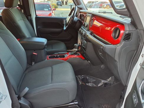 Used 2020 Jeep Gladiator Sport w/ Quick Order Package 24S image 10