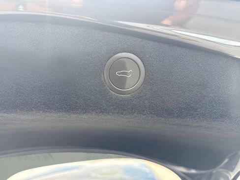 Used 2025 Tesla Model 3 Long Range RWD image 21