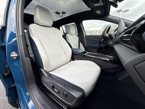 New 2026 Volkswagen ID.4 Pro S image 24