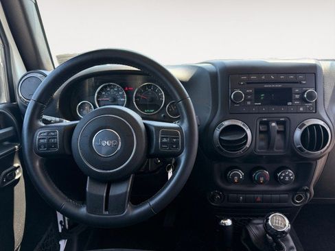 Used 2016 Jeep Wrangler Sport AWD/4WD image 2