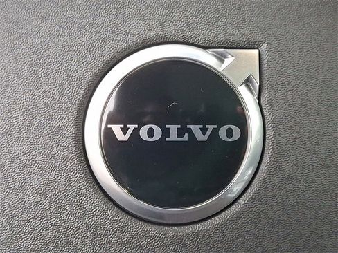 New 2026 Volvo XC90 B6 Ultra image 12