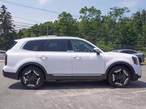 Used 2025 Kia Telluride EX FWD image 20