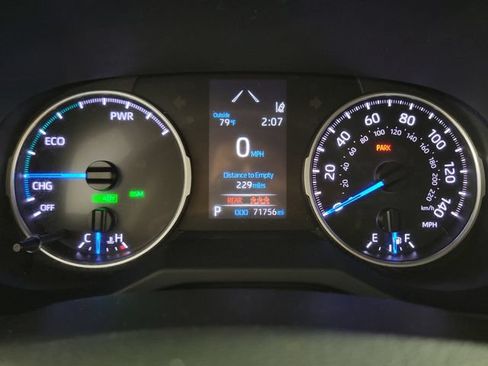 Used 2021 Toyota RAV4 XLE AWD/4WD image 22