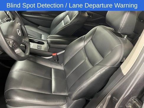 Used 2024 Nissan Murano SV AWD/4WD image 12