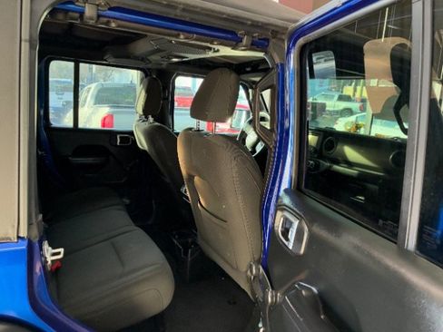 Used 2018 Jeep Wrangler Unlimited Sport AWD/4WD image 28