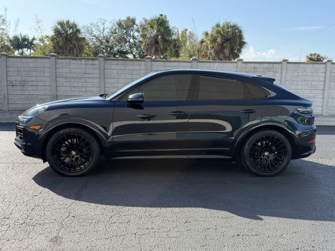 Certified 2022 Porsche Cayenne GTS image 4