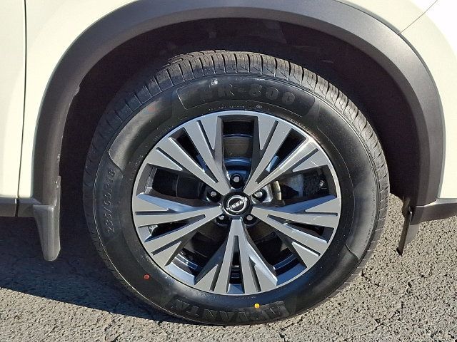 Used 2023 Nissan Rogue SV AWD/4WD image 8
