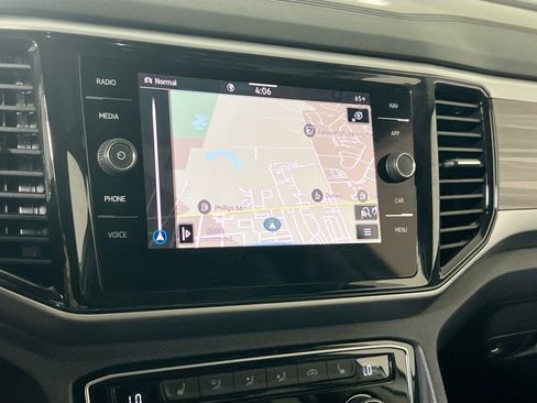 Used 2023 Volkswagen Atlas SEL image 13