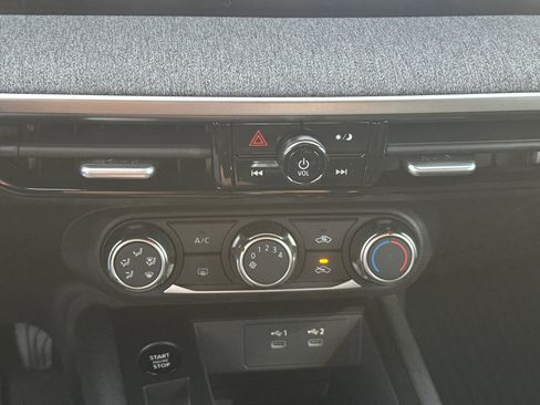 New 2026 Nissan Kicks S image 29