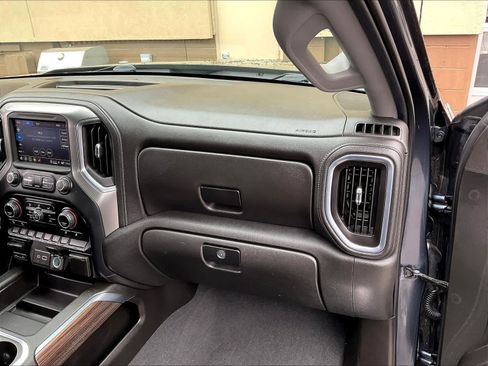 Used 2021 Chevrolet Silverado 1500 LT Trail Boss w/ Convenience Package II image 13