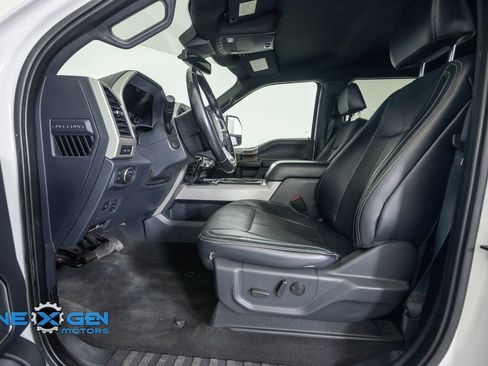 Used 2022 Ford F350 Lariat w/ Lariat Ultimate Package AWD/4WD image 11
