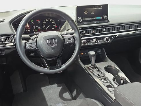 Used 2025 Honda Civic Sport image 18