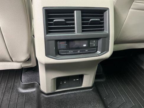 Used 2021 Volkswagen Atlas SE image 13