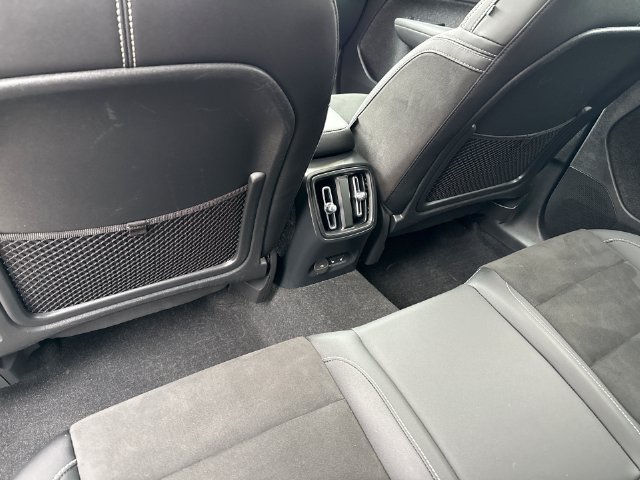Certified 2023 Volvo C40 P8 Recharge Ultimate w/ Protection Package Premier AWD/4WD image 26
