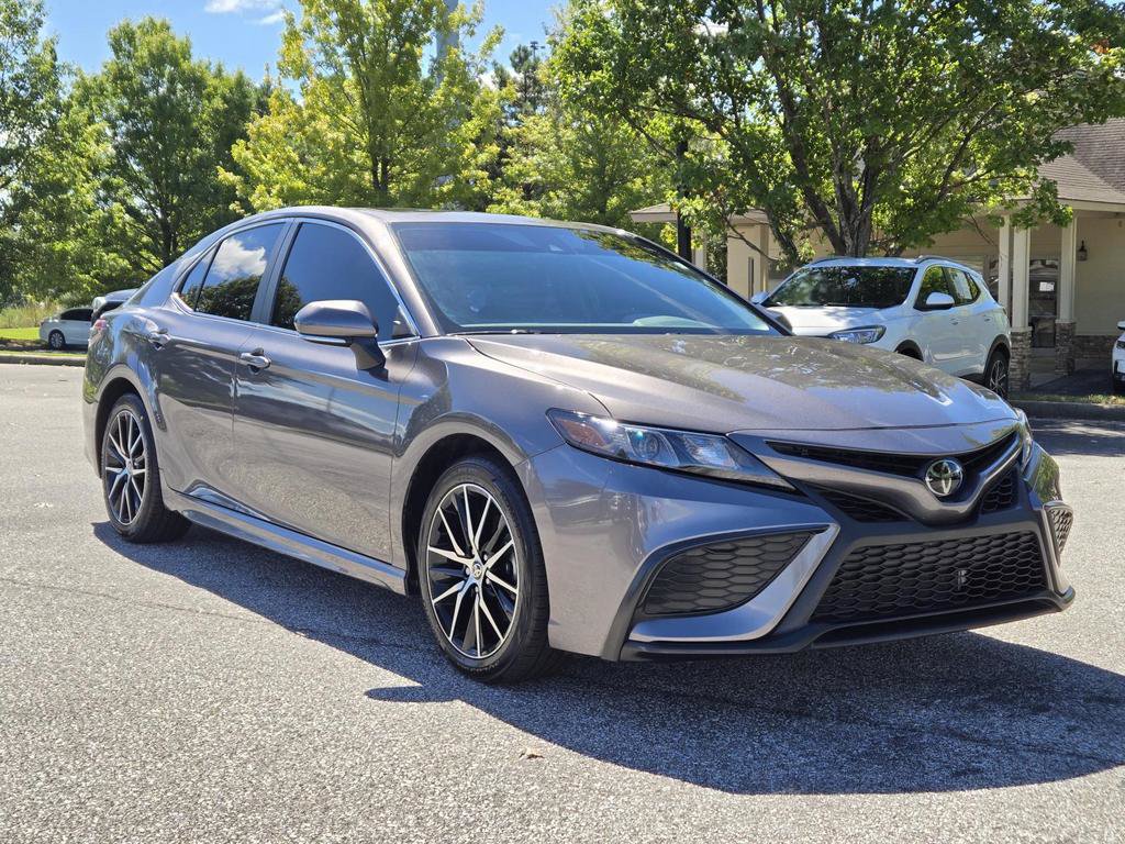 Used 2024 Toyota Camry SE FWD image 5