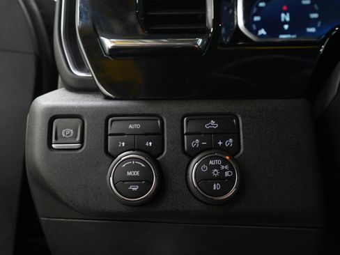 Used 2024 Chevrolet Silverado 1500 RST w/ Protection Package AWD/4WD image 26
