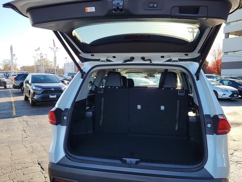 Used 2025 Toyota Grand Highlander AWD image 28