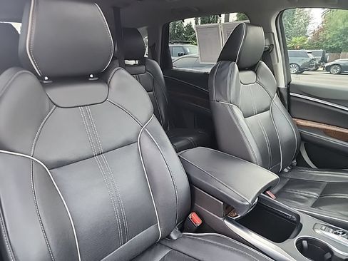 Used 2018 Acura MDX w/ Advance & Entertainment Pac AWD/4WD image 22