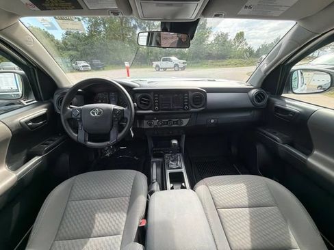 Used 2020 Toyota Tacoma SR AWD/4WD image 18
