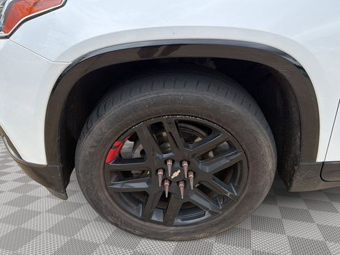 Used 2020 Chevrolet Traverse Premier w/ Redline Edition FWD image 24