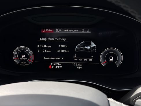 Used 2023 Audi Q8 Premium Plus AWD/4WD image 17