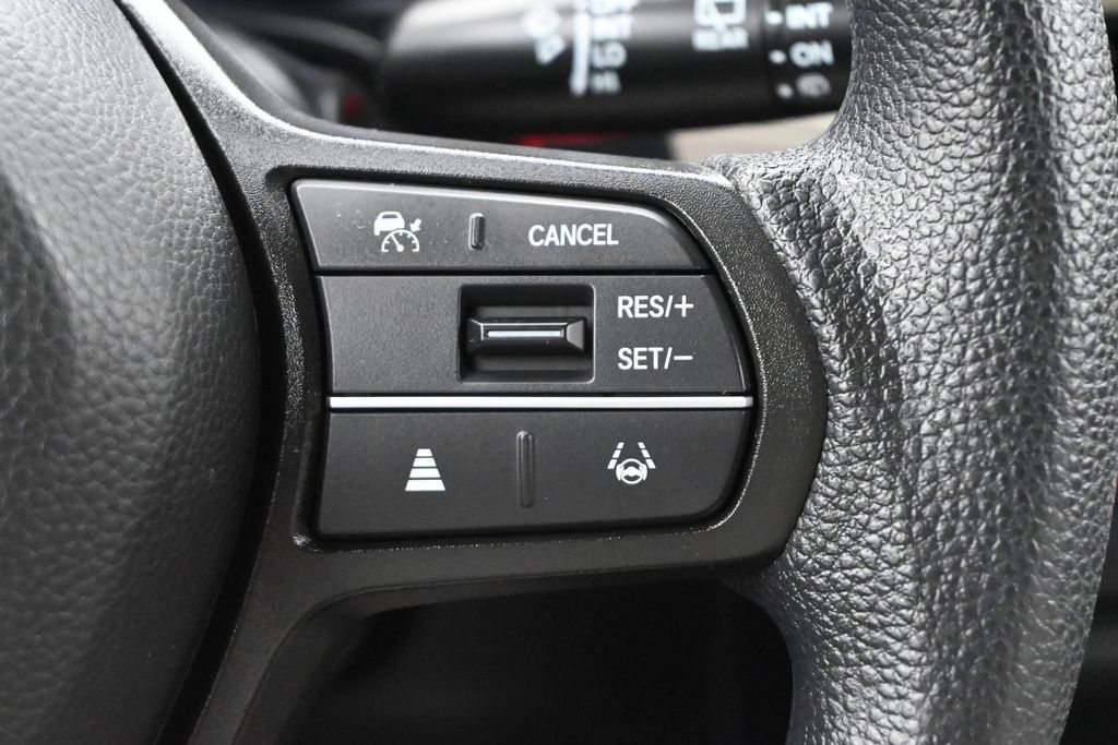 Used 2024 Honda HR-V LX image 7