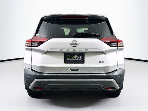 Used 2023 Nissan Rogue SV image 7