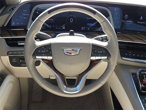 Used 2023 Cadillac Escalade Premium Luxury Platinum image 15