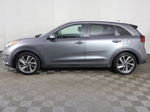 Used 2018 Kia Niro Touring image 20