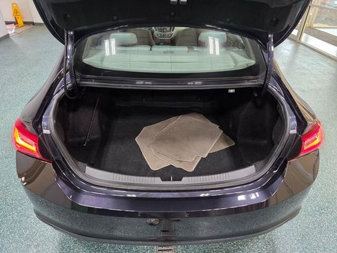 Used 2022 Chevrolet Malibu LT FWD image 21