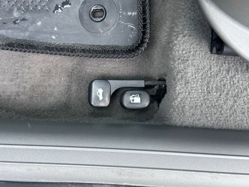 Used 2025 Hyundai Elantra Sport FWD image 23