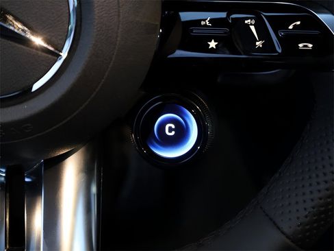 New 2026 Mercedes-Benz GLC 43 AMG 4MATIC image 32