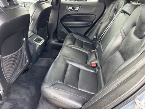 Used 2024 Volvo XC60 B5 Plus AWD/4WD image 15