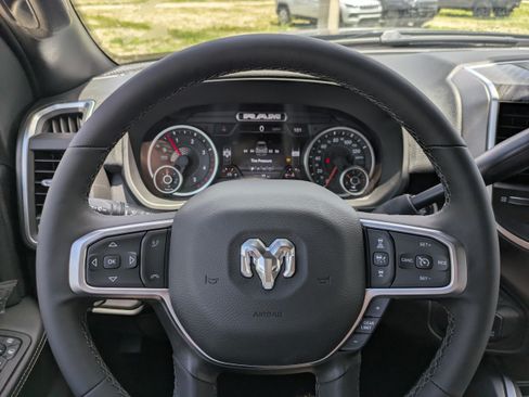 New 2026 RAM 3500 Big Horn AWD/4WD image 21