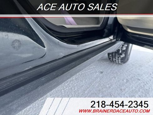 Used 2013 Jeep Grand Cherokee Laredo w/ Laredo E Group image 11