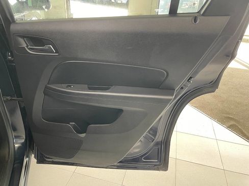 Used 2017 GMC Terrain SLE image 23