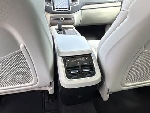 Used 2023 Volvo XC90 B6 Core w/ Climate Package AWD/4WD image 21