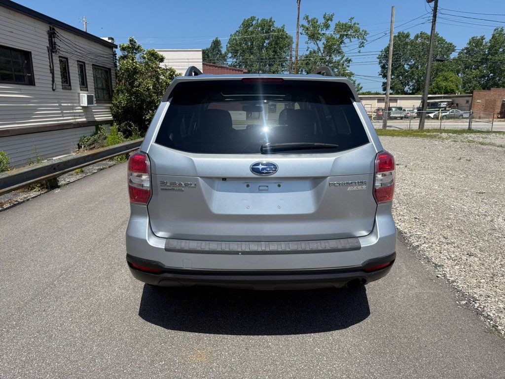 Used 2014 Subaru Forester 2.5i Limited AWD/4WD image 6