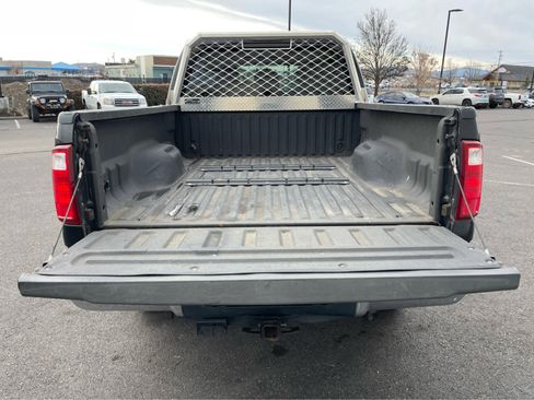 Used 2015 Ford F350 XLT w/ Camper Package image 11