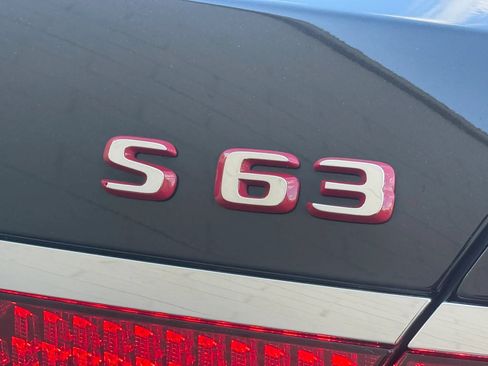 Used 2024 Mercedes-Benz S 63 AMG S w/ Carbon Fiber Exterior Package image 25
